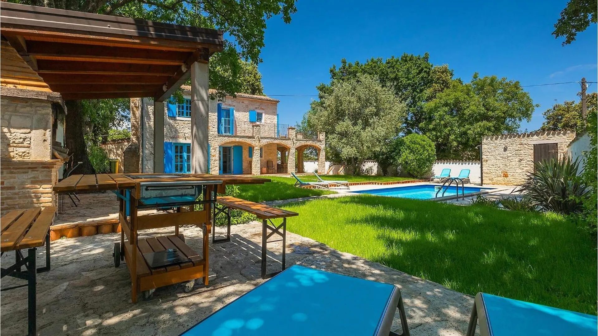 Villa Marlera Pula 0*,