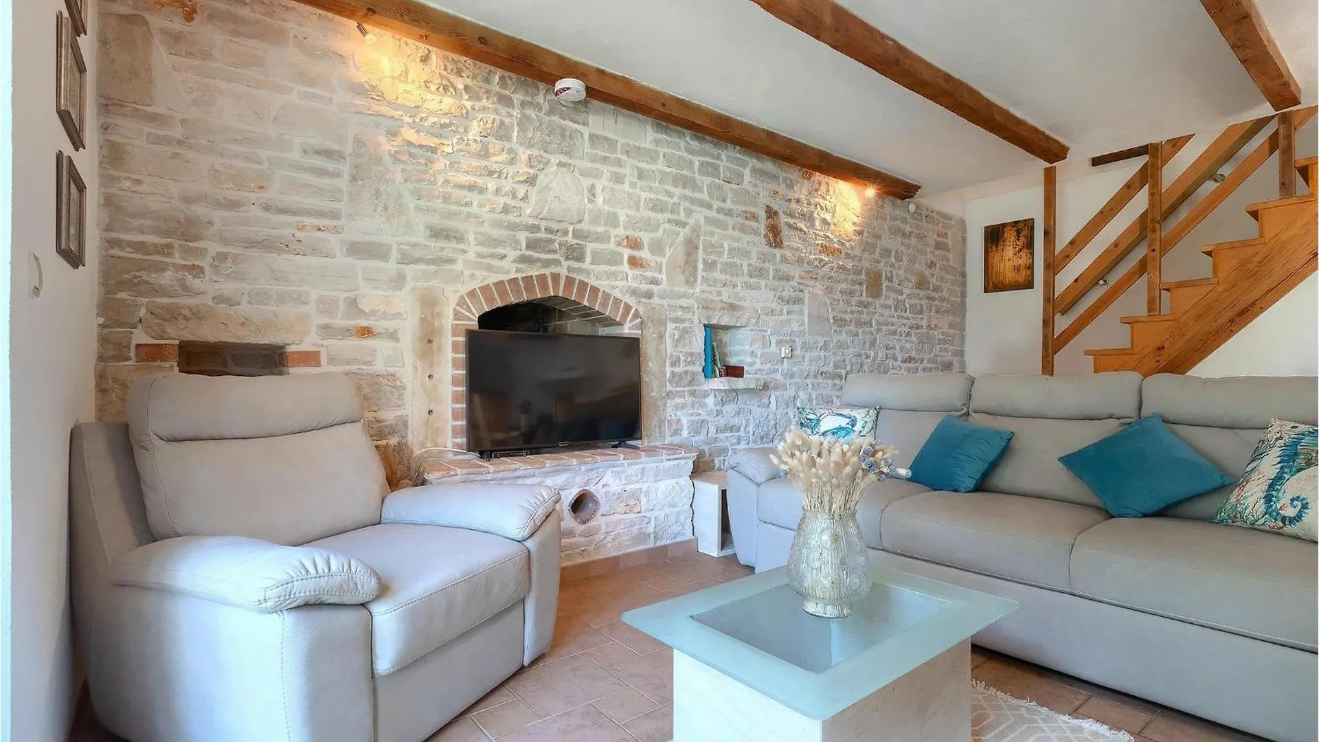 Villa Marlera Pula 0*,  Croatia