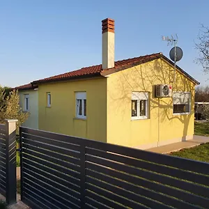 House Romi Ferienhaus