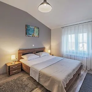 Appartamento Lavander 01, Pola